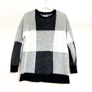ELLE Women’s Color Block Sweater Size M Longline Crewneck Pullover‎ Black White